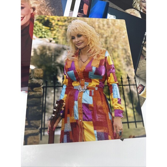 DOLLY PARTON PHOTO COLLECTION 8 x 10 LOT OF 22 Performance Press Candid etc - Picture 4 of 16
